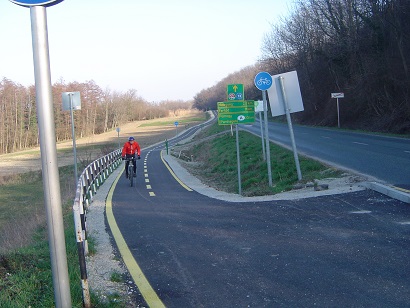 First Iron Curtain Trail signs available in Hungary